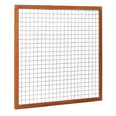 Hardhouten betonijzertrellis met maas 7,5 x 7,5 cm, in raamwerk 4,5 x 7,0 cm, 180 x 180 cm.