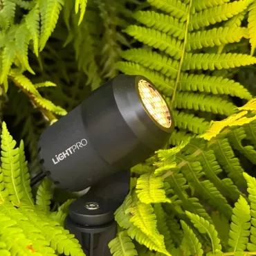 Multispike mounting set for camera